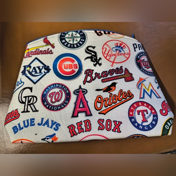 MLB Tradition Cotton Clutch/Makeup Bag - Picture 3 of 8